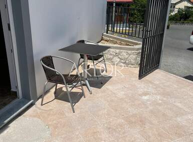 Dvosoban stan, Rijeka, Sveti Kuzam, najam, 800 €, 40 m2