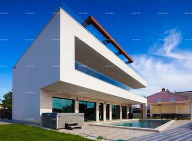 Kuca, Medulin, Premantura, prodaja, 2100000 €, 480 m2