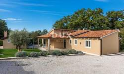 Kuca, Tinjan, prodaja, 750000 €, 140 m2