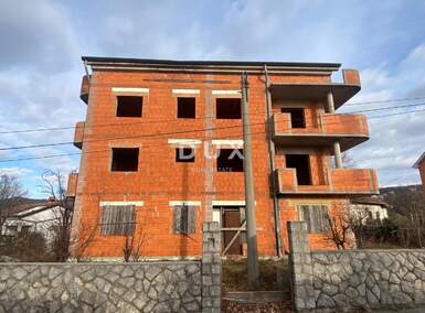 Kuca, Kastav, prodaja, 450000 €, 650 m2