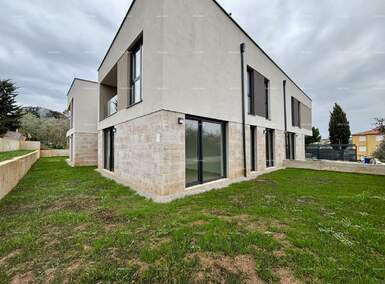 Jednosoban stan, Banjole, Volme, prodaja, 272000 €, 64 m2