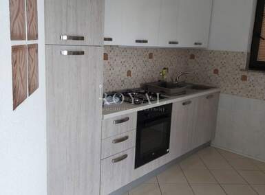 Cetvorosoban stan, Kastav, Tuhtani, najam, 250 €, 130 m2