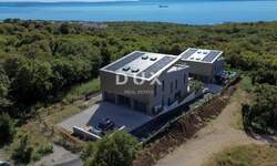 Kuca, Kostrena, prodaja, 705000 €, 198 m2