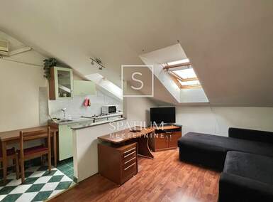 Jednosoban stan, Pula, Centar, prodaja, 67500 €, 20 m2