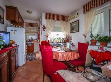 Jednosoban stan, Rovinj, prodaja, 172000 €, 40 m2