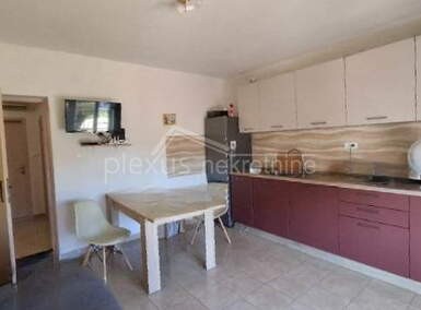 Dvosoban stan, Split, prodaja, 299000 €, 82 m2