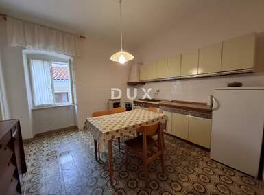 Kuca, Bale, prodaja, 332000 €, 200 m2