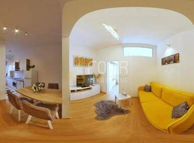 Dvosoban stan, Pula, Centar, prodaja, 160000 €, 26 m2