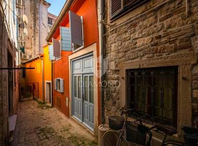 Kuca, Rovinj, prodaja, 390000 €, 85 m2