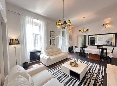 Stan, Pula, Centar, prodaja, 433000 €, 150 m2