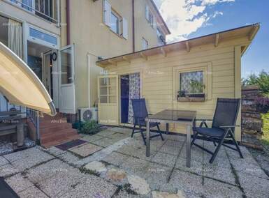 Dvosoban stan, Poreč, prodaja, 225000 €, 60 m2