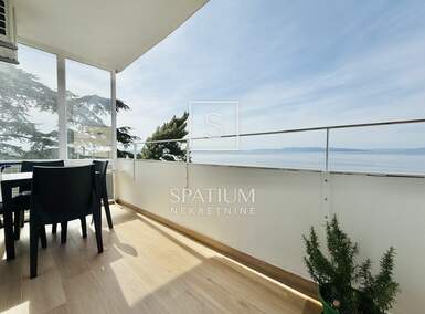 Trosoban stan, Rijeka, Pećine, najam, 1000 €, 80 m2