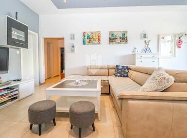 Cetvorosoban stan, Pula, Stoja, prodaja, 225000 €, 95 m2