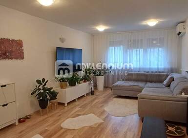 Trosoban stan, Rijeka, Srdoči, prodaja, 310000 €, 70 m2