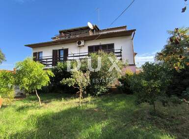 Stan, Pula, Centar, prodaja, 400000 €, 202 m2