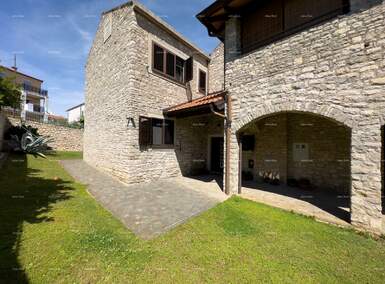 Kuca, Pula, prodaja, 890000 €, 200 m2