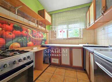 Trosoban stan, Rijeka, Gornja Vežica, prodaja, 235000 €, 88 m2