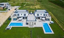 Kuca, Brtonigla, prodaja, 2200000 €, 538 m2