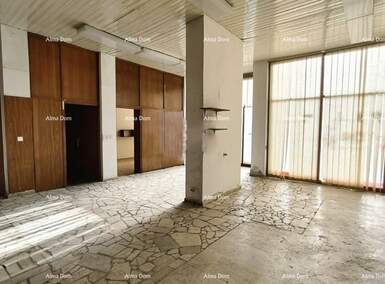 Poslovni prostor, Pula, prodaja, 220000 €, 83 m2