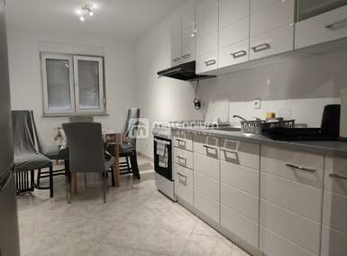 Trosoban stan, Rijeka, Zamet, najam, 1500 €, 81 m2