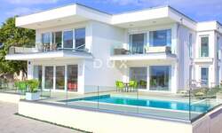 Trosoban stan, Krk, Linardići, prodaja, 380000 €, 85 m2