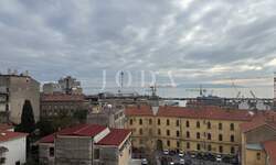 Dvosoban stan, Rijeka, Stari Grad, prodaja, 185000 €, 62 m2