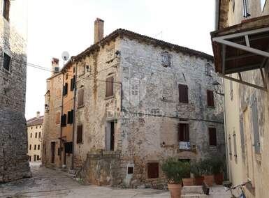 Kuca, Bale, prodaja, 270000 €, 170 m2