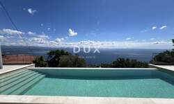 Dvosoban stan, Lovran, prodaja, 391000 €, 71 m2