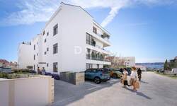 Trosoban stan, Povljana, prodaja, 239390 €, 64 m2