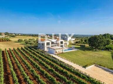 Kuca, Poreč, prodaja, 2300000 €, 462 m2