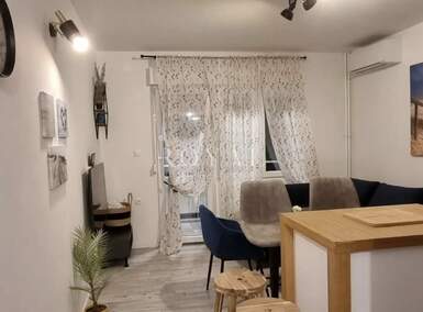 Dvosoban stan, Rijeka, Gornja Vežica, najam, 600 €, 45 m2