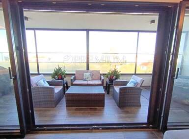 Trosoban stan, Malinska-Dubašnica, Malinska, prodaja, 370000 €, 77 m2