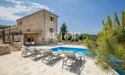 Kuca, Dobrinj, prodaja, 1490000 €, 367 m2