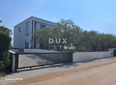 Kuca, Poreč, prodaja, 690000 €, 167 m2