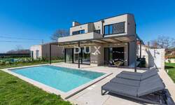 Kuca, Marčana, Krnica, prodaja, 690000 €, 211 m2