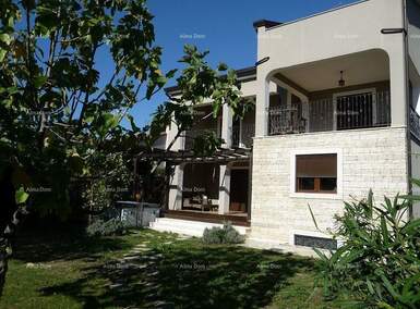 Kuca, Umag, prodaja, 990000 €, 380 m2