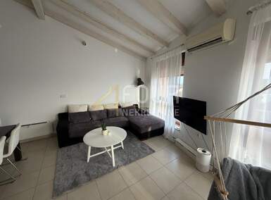 Trosoban stan, Ližnjan, najam, 1200 €, 85 m2