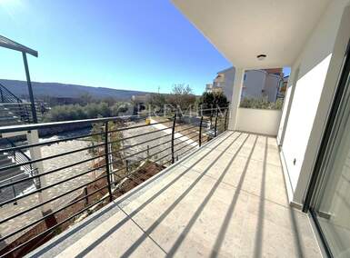 Trosoban stan, Dobrinj, Čižići, prodaja, 265000 €, 63 m2