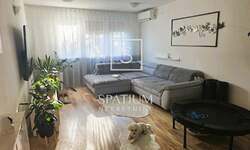 Trosoban stan, Rijeka, Srdoči, prodaja, 310000 €, 70 m2