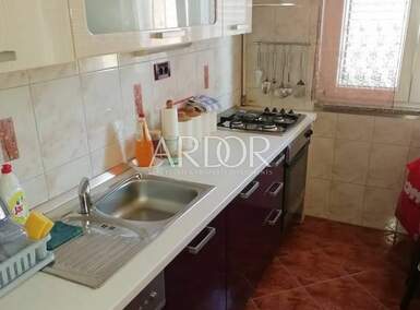 Trosoban stan, Rijeka, Škurinje, prodaja, 207500 €, 68 m2