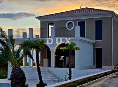 Kuca, Buje, prodaja, 1750000 €, 384 m2