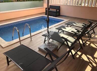 Trosoban stan, Makarska, prodaja, 480000 €, 106 m2