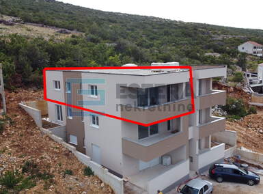 Trosoban stan, Posedarje, prodaja, 242000 €, 82 m2