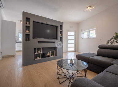 Dvoiposoban stan, Posedarje, prodaja, 349000 €, 135 m2