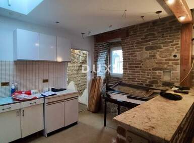 Stan, Rijeka, Centar, prodaja, 177000 €, 100 m2