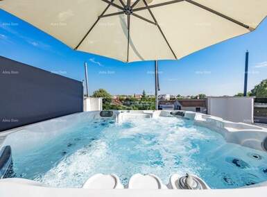 Dvosoban stan, Poreč, prodaja, 330000 €, 100 m2