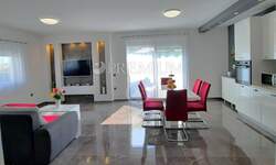 Kuca, Vrbnik, prodaja, 490000 €, 90 m2