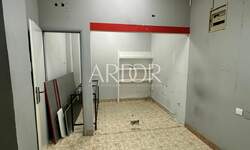 Poslovni prostor, Rijeka, Turnić, najam, 300 €, 15 m2