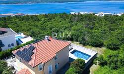 Kuca, Crikvenica, prodaja, 890000 €, 300 m2