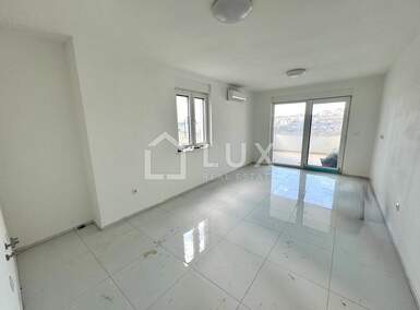 Trosoban stan, Novi Vinodolski, prodaja, 215845 €, 61 m2